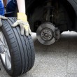 Rośnie świadomość bezpieczeństwa na drodze. Aż 91% kierowców wymienia opony na zimowe