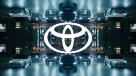 Toyota i Amazon zacieśniają współpracę BIZNES, Motoryzacja - Toyota Motor Corporation oraz należąca do Amazona spółka Amazon Web Services (AWS) połączą siły w rozwijaniu usług mobilnych dla użytkowników samochodów i partnerów biznesowych.