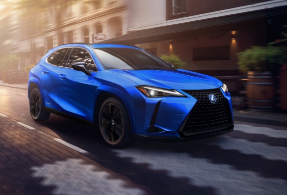Lexus UX w nowej wersji specjalnej Motoryzacja, LIFESTYLE - Lexus rozszerza serię limitowanych modeli Black Line Special Edition. Teraz dołącza do niej miejski crossover UX.