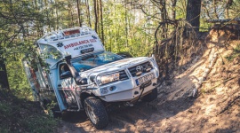 Hilux jako septyczna karetka - unikalny ambulans Motoryzacja, LIFESTYLE - Hilux od zawsze był uniwersalnym samochodem o niezliczonej liczbie zastosowań, sprawdzającym się wszędzie tam, gdzie wymaga się wytrzymałości i niezawodności.