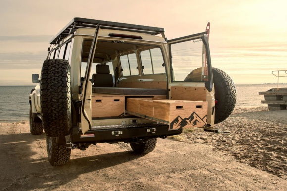 Toyota Land Cruiser – wyprawowy kamper, którym zwiedzisz Afrykę